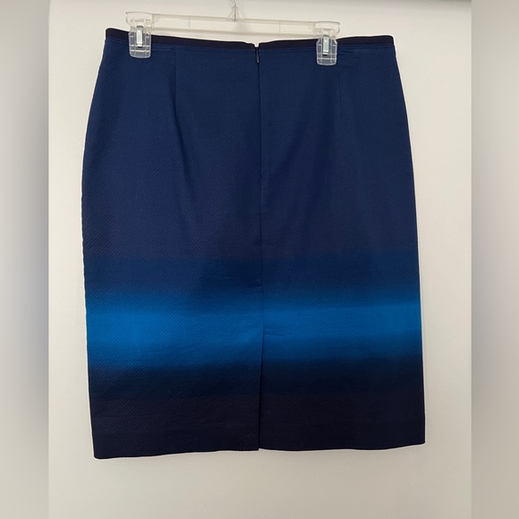 Ann Taylor LOFT Blu Falls Ombre Pencil Skirt - 10 - Picture 4 of 8